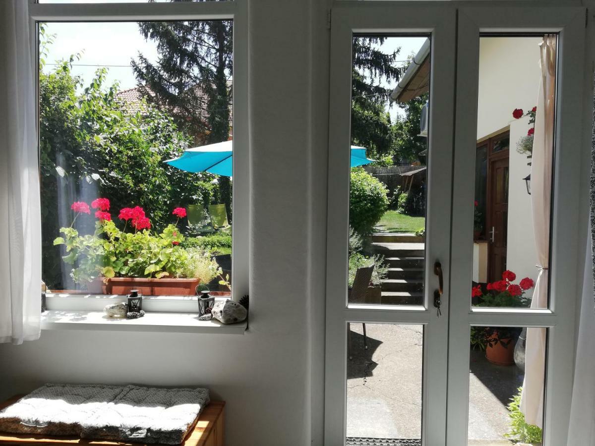 Gyoengyszem Vendeghaz Ξενοδοχείο Έγκερ Εξωτερικό φωτογραφία